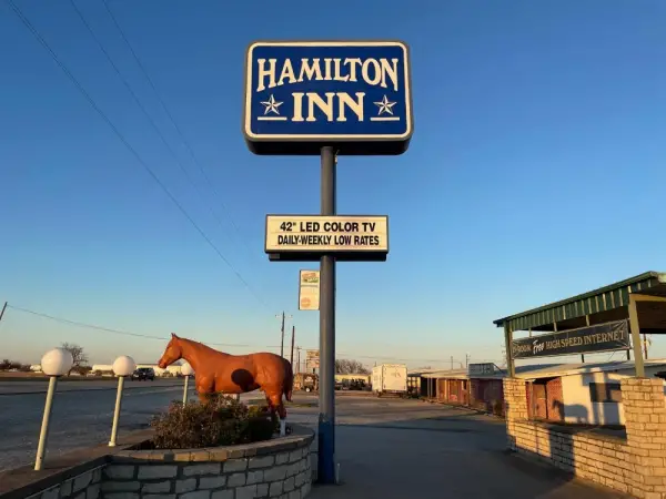 Hamilton Inn Main image