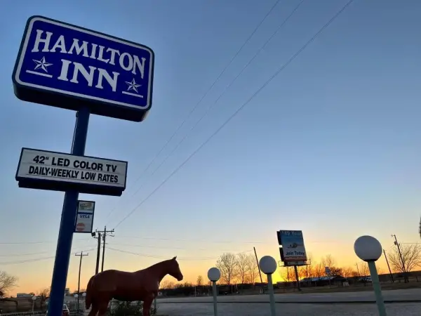 Hamilton Inn 9